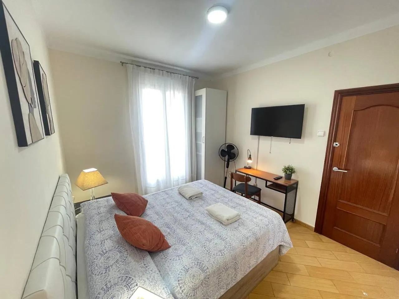 Alojamiento Nuevo Valenci Barcelona