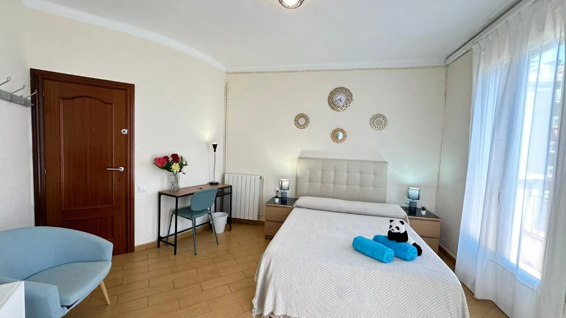 Bed & Breakfast Alojamiento Nuevo Valenci Barcelona