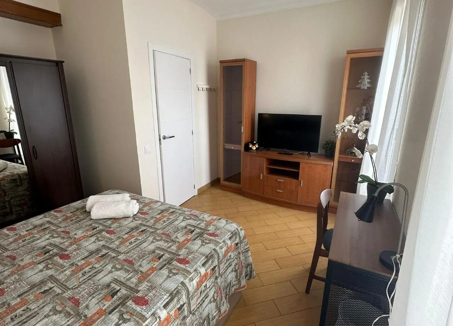Alojamiento Nuevo Valenci Barcelona 0*,  Spain