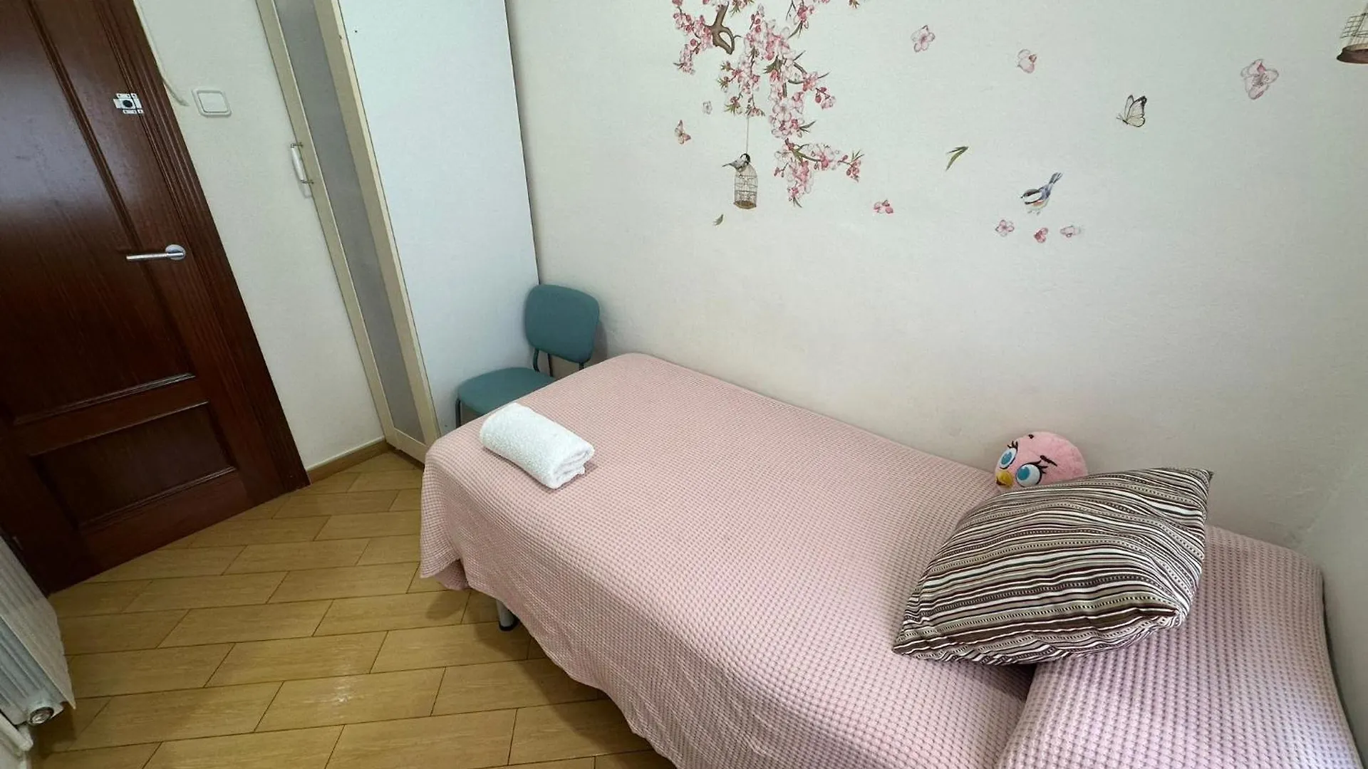 Bed & Breakfast Alojamiento Nuevo Valenci Barcelona
