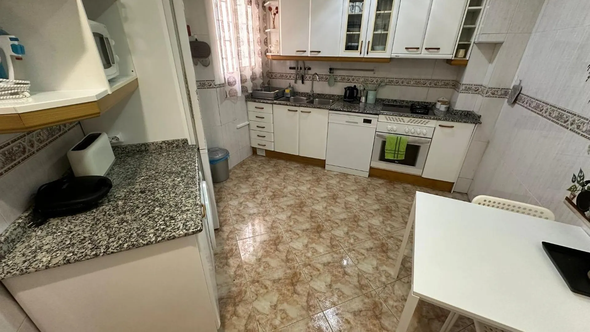 Alojamiento Nuevo Valenci Barcelona Bed & Breakfast